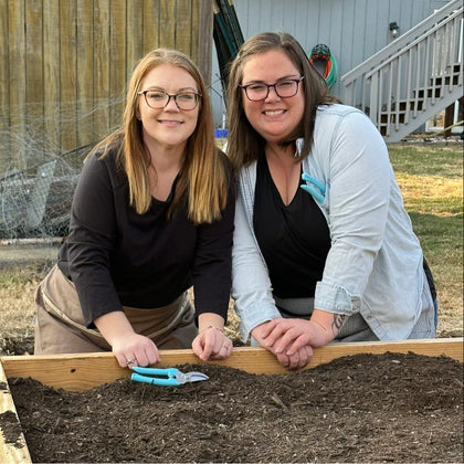 Kansas Girl Flowers | KC Flower Subscriptions & Flower Plugs